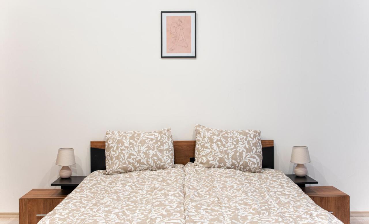 Bilyana'S 1 Bedroom Central Apartment София Экстерьер фото